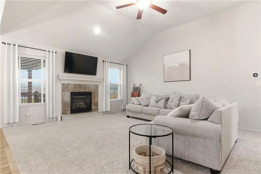 20700 W 72nd Terrace, Shawnee, KS 66218 - #3