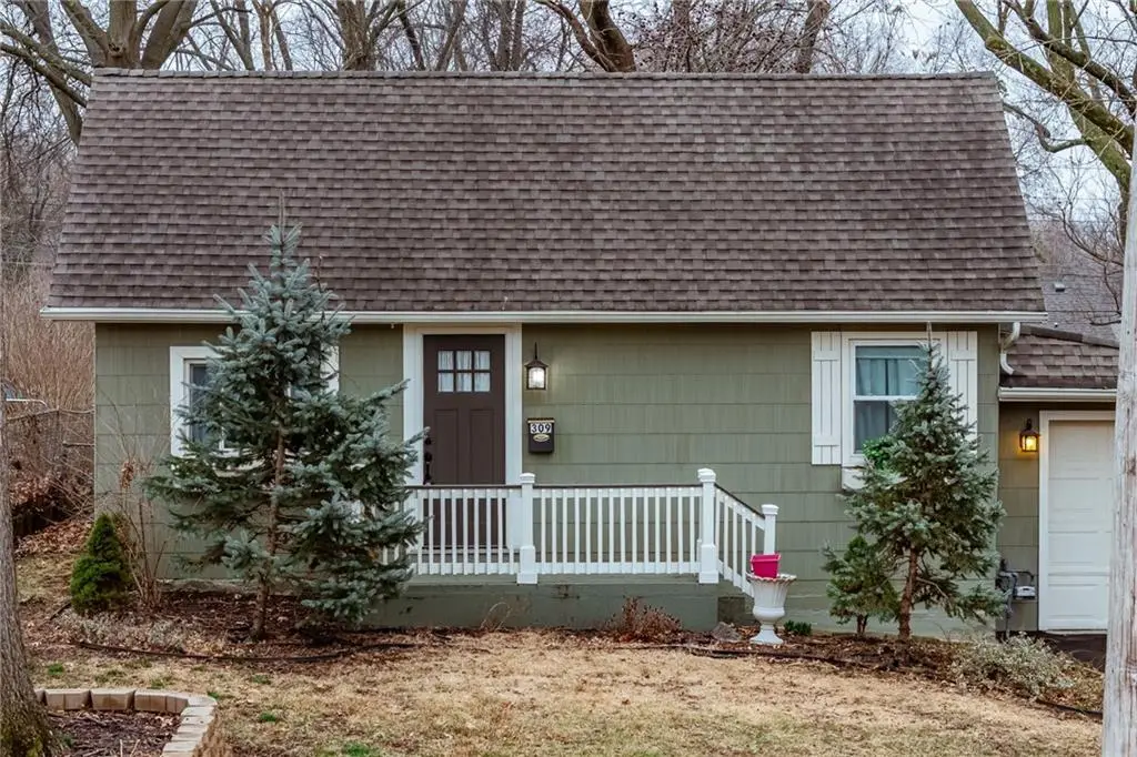 309 E 80th Terrace, Kansas City, MO 64114 - #1