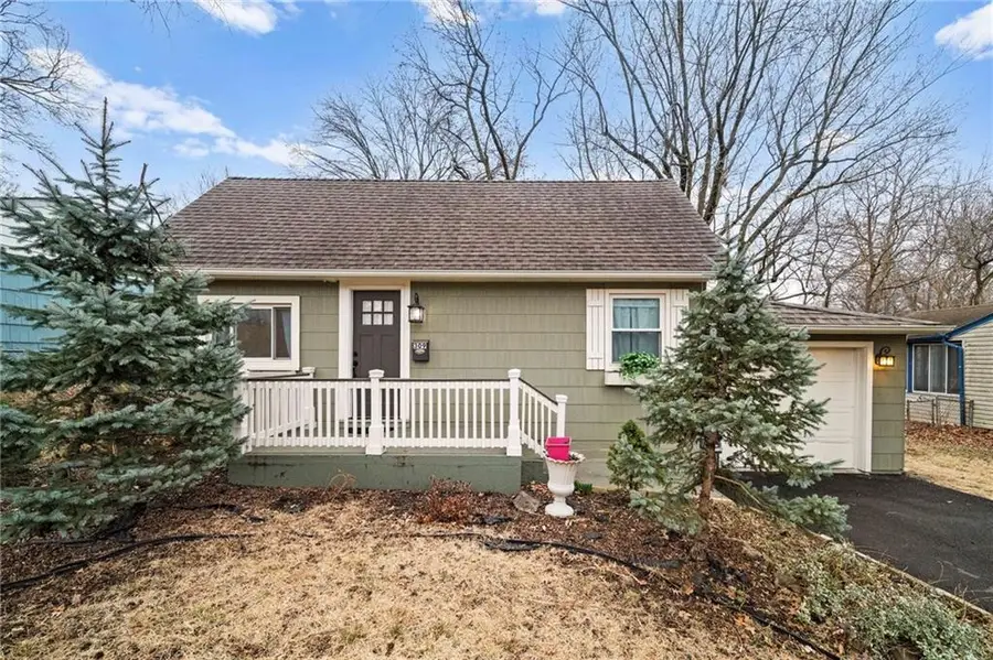 309 E 80th Terrace, Kansas City, MO 64114 - #3