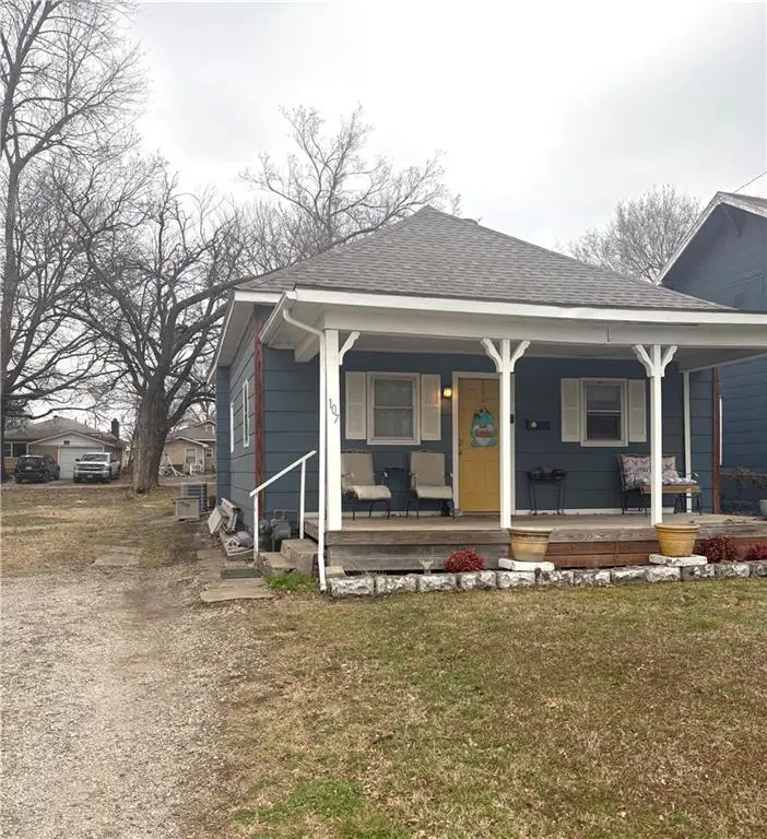 107 E 22nd Street, Pittsburg, KS 66762 - #2