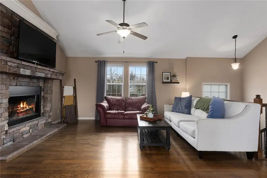 8611 NE 116th Street, Kansas City, MO 64157 - #2