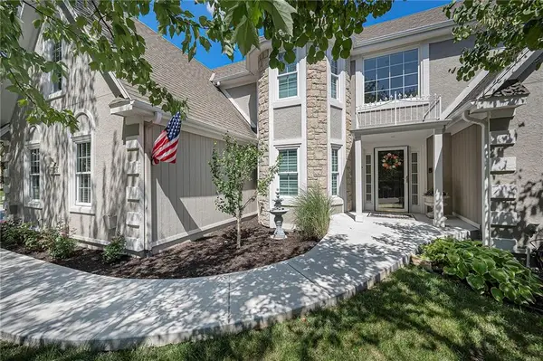 6735 NW Monticello Terrace, Parkville, MO 64152