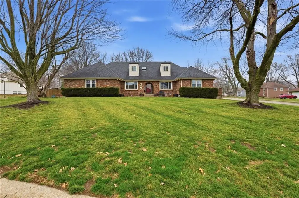 600 W Buena Vista Drive, Raymore, MO 64083 - #1