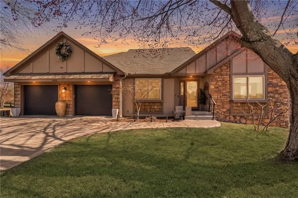 16152 150th Street, Bonner Springs, KS 66012 - #1