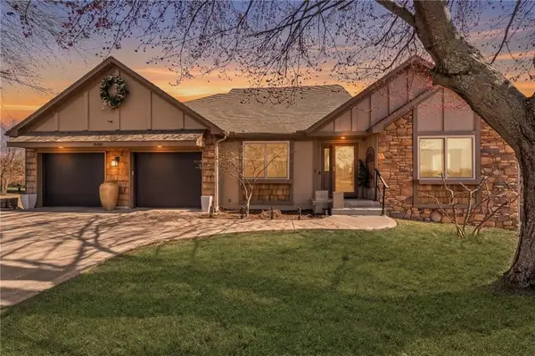 16152 150th Street, Bonner Springs, KS 66012