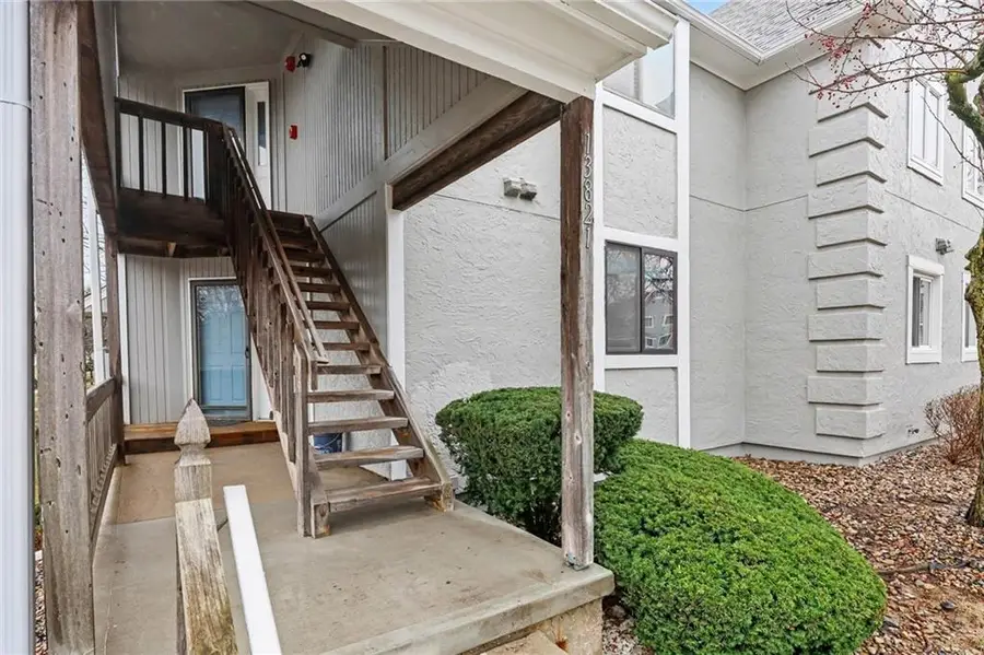 13821 W 58th Terrace #1, Shawnee, KS 66216 - #3