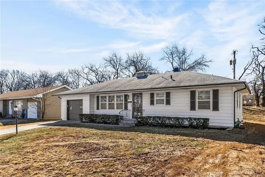 9005 E 84th Street, Raytown, MO 64138 - #2