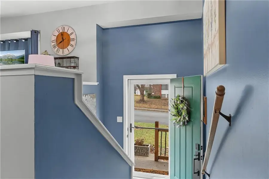 508 NE Stonewall Drive, Blue Springs, MO 64014 - #3