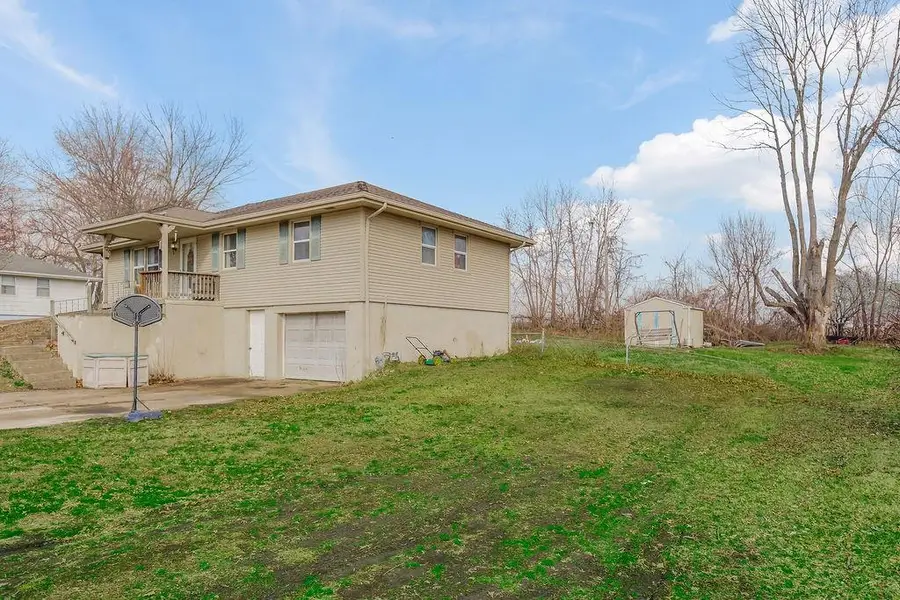 333 Gregory Drive, Gower, MO 64454 - #2