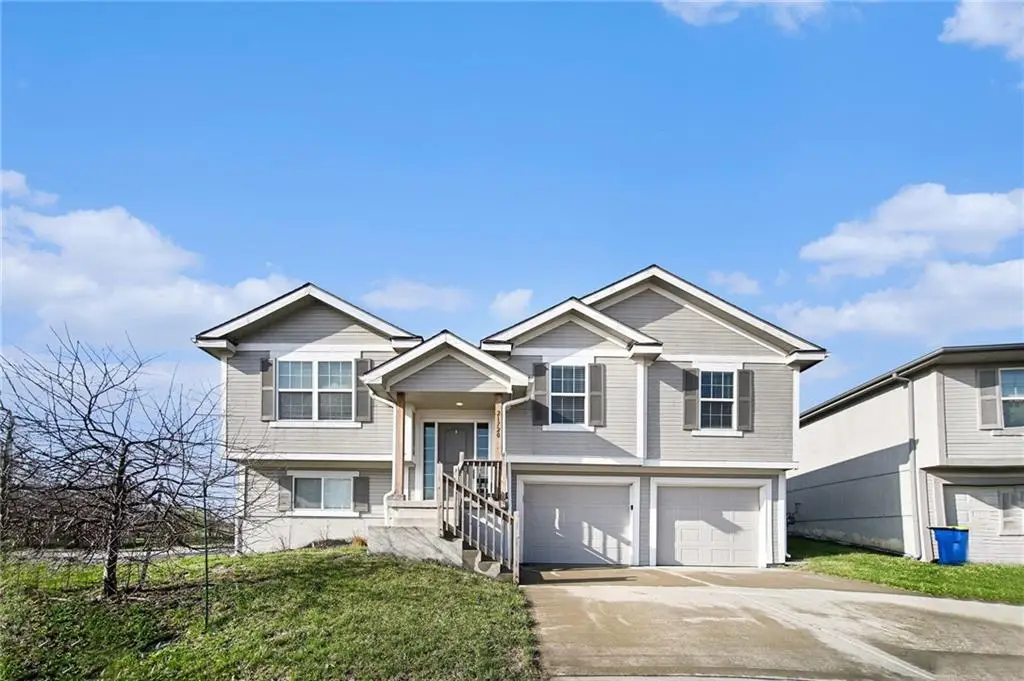 21720 North Ridge, Peculiar, MO 64078 - #1