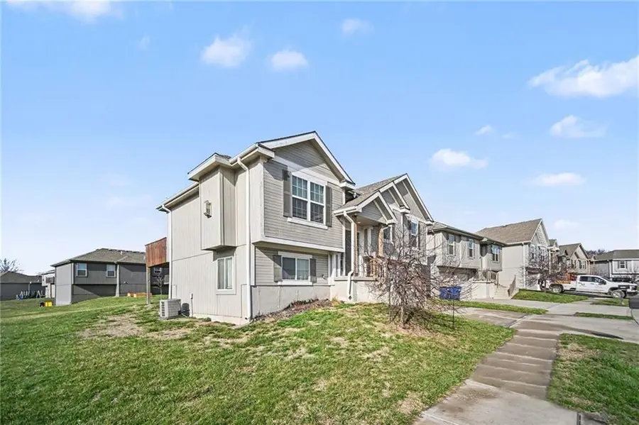 21720 North Ridge, Peculiar, MO 64078 - #2