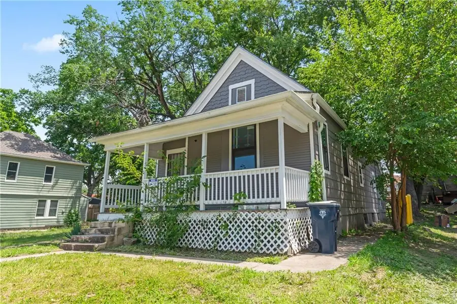 2915 Wabash Avenue, Kansas City, MO 64109 - #3