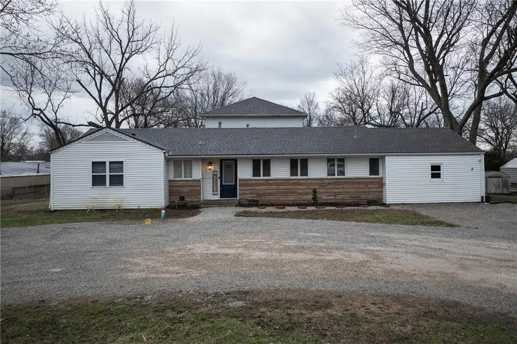 18 SW County Rd Bb Highway, Warrensburg, MO 64093 - #1
