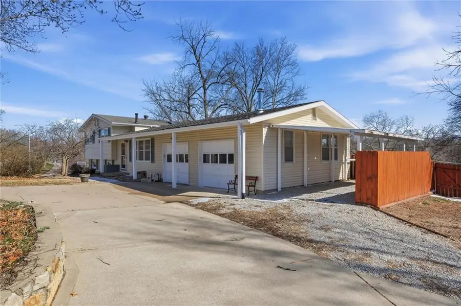 7201 NW 73rd Street, Kansas City, MO 64152 - #2