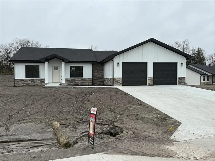 1005 George Court, Effingham, KS 66023 - #2