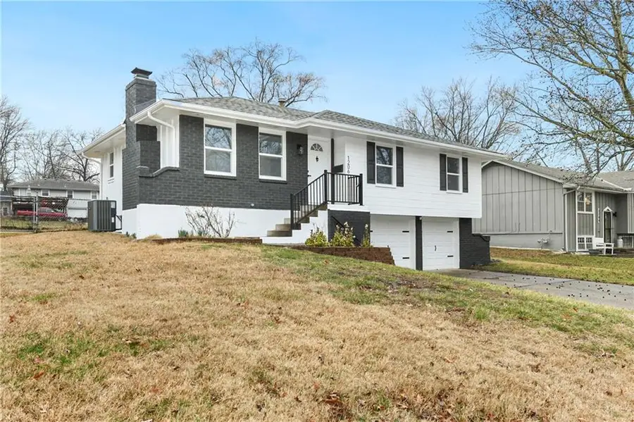 1206 SW Mission Place, Lees Summit, MO 64081 - #3