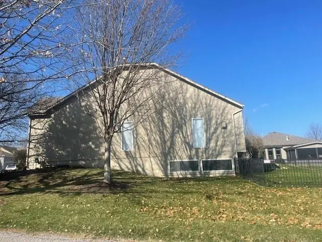 7302 W 157th Terrace, Overland Park, KS 66223 - #2