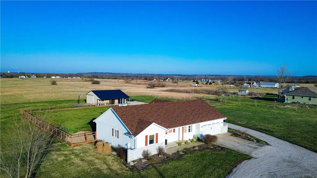 21730 Taylor Road, Lacygne, KS 66040 - #1