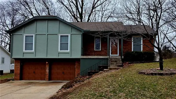 6410 NW Hilldale Drive, Kansas City, MO 64151