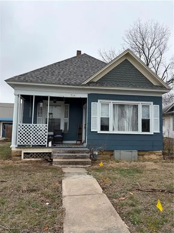 724 N 10th Street, Independence, KS 67301 - #2