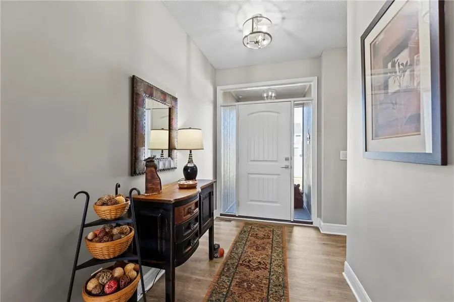 925 N Willow Court, Tonganoxie, KS 66086 - #3