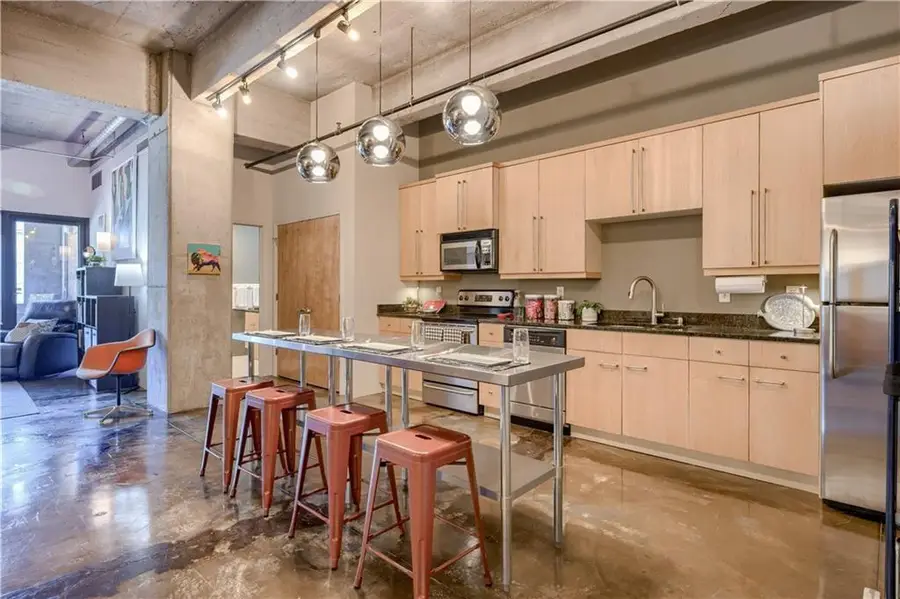 360 W Pershing Road #250, Kansas City, MO 64108 - #3