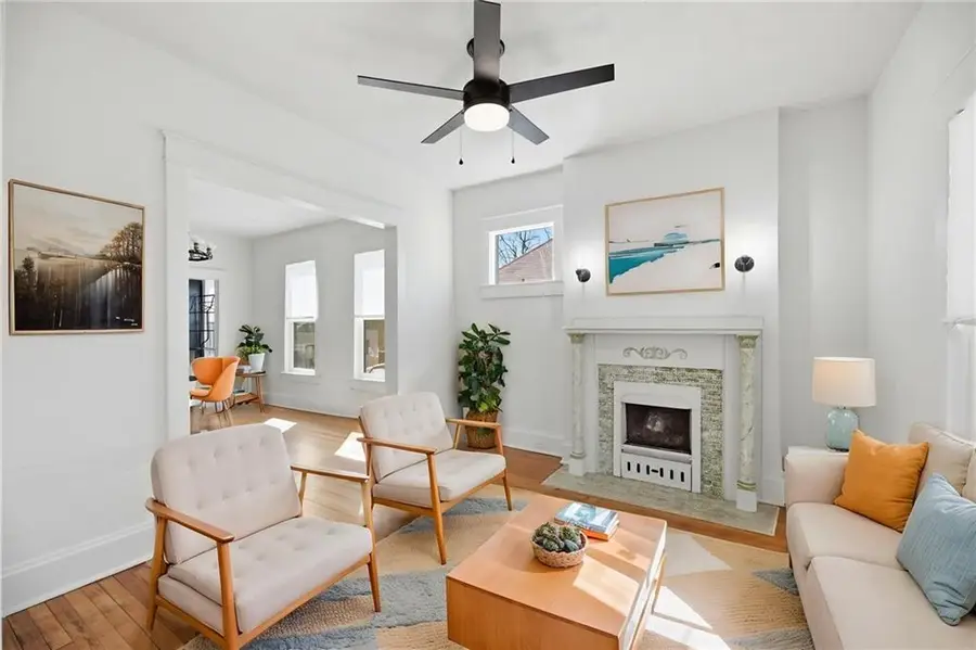 3327 Garfield Avenue, Kansas City, MO 64109 - #3