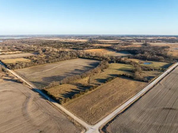 Crescent Hill Road, Paola, KS 66071