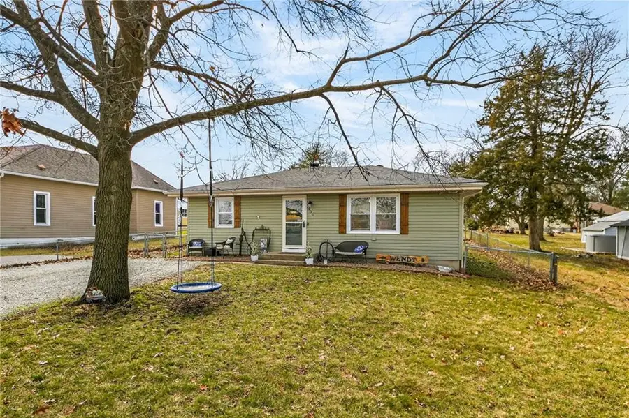 406 Park Street, Lathrop, MO 64465 - #2