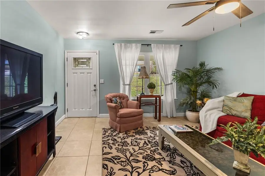 9253 Walnut Street, Kansas City, MO 64114 - #3