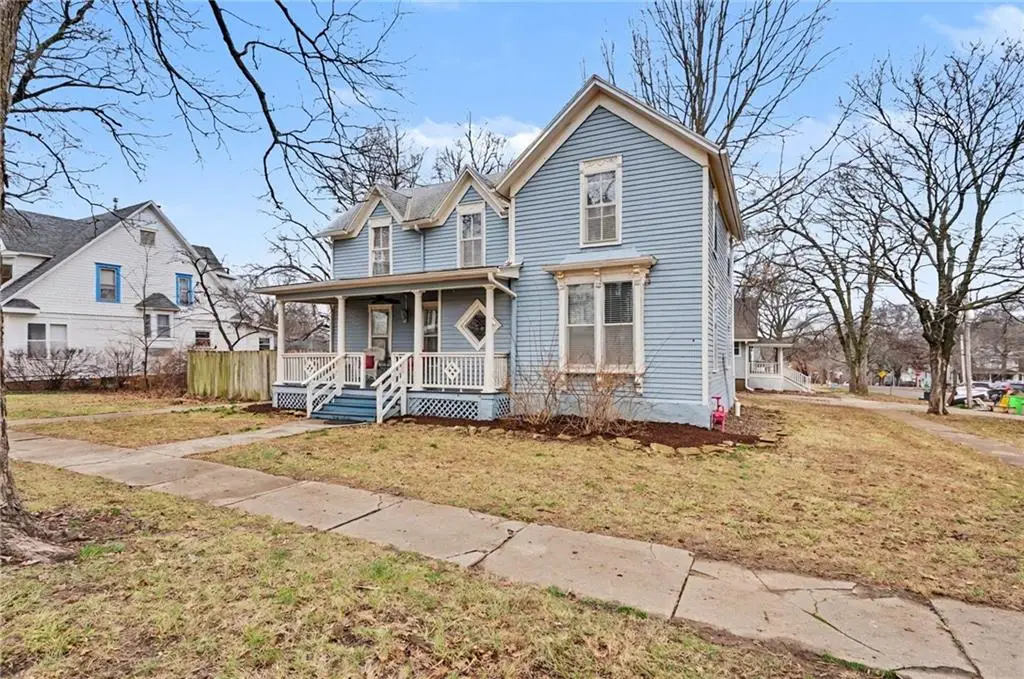 703 9th Street, Baldwin City, KS 66006 - #1