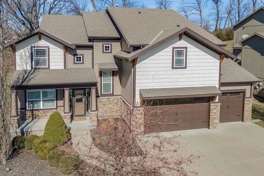 9726 Apple Blossom Lane, Parkville, MO 64152 - #3