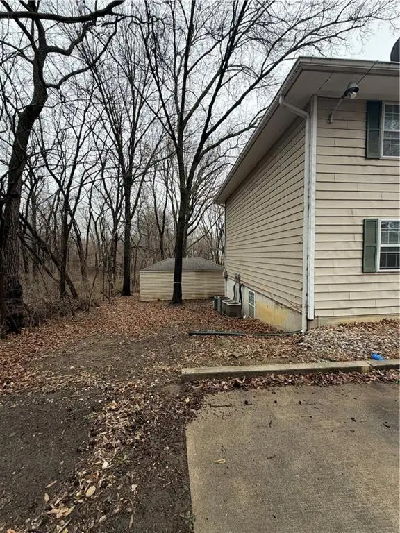 8208 Chas Circle, Pleasant Valley, MO 64068 - #2