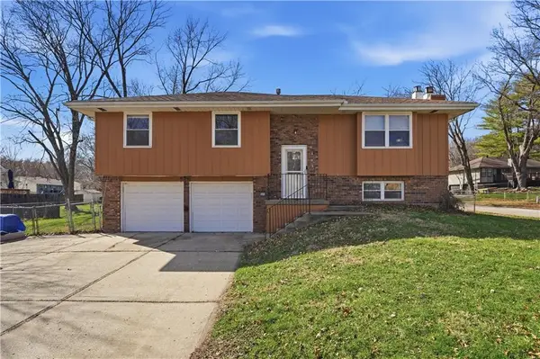 6494 Delta Avenue, Kansas City, MO 64151