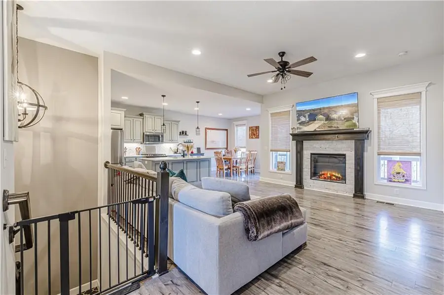 1506 Cross Creek Drive, Grain Valley, MO 64029 - #2