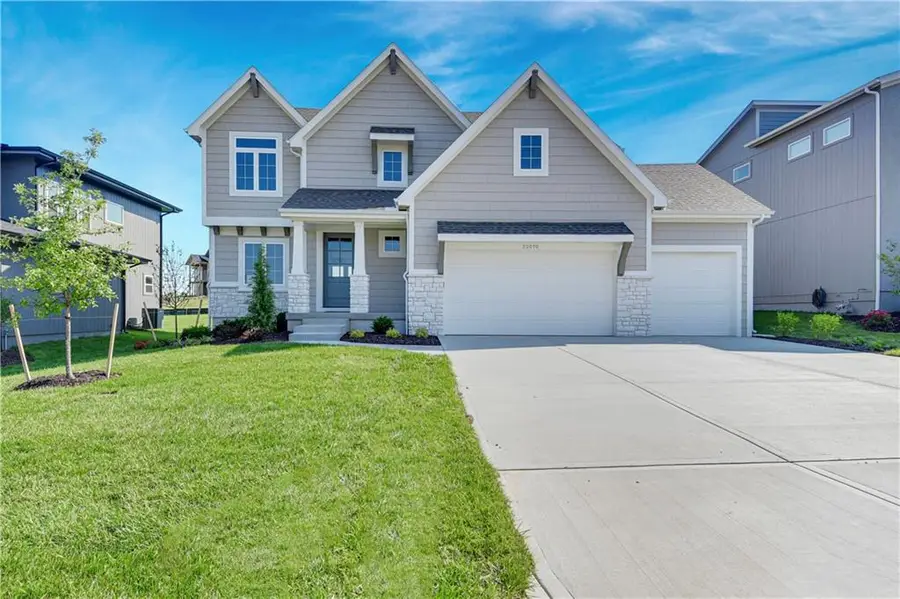 21902 W 99th Terrace, Lenexa, KS 66220 - #2