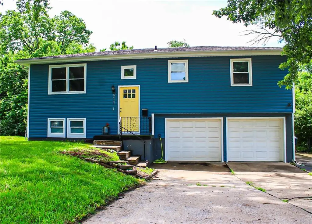 5411 E 100th Street, Kansas City, MO 64137 - #1