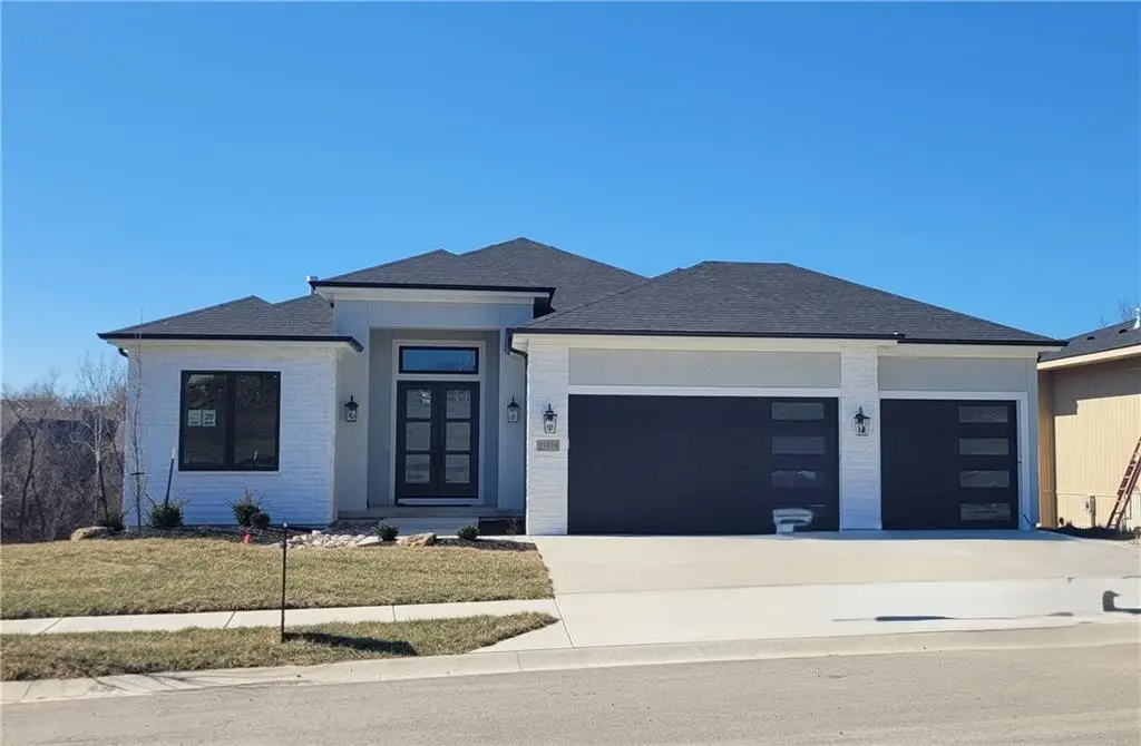 11519 S Sunray Drive, Olathe, KS 66061 - #1