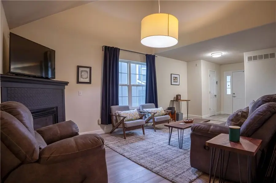 1532B Legend Trail Drive, Lawrence, KS 66047 - #3