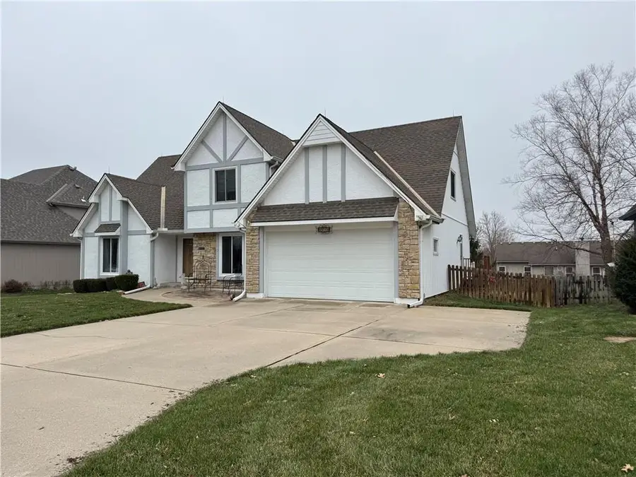 5115 SW Pelican Point, Lees Summit, MO 64082 - #2