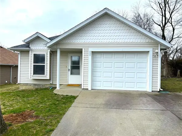 610 W Ashland Street, Nevada, MO 64772