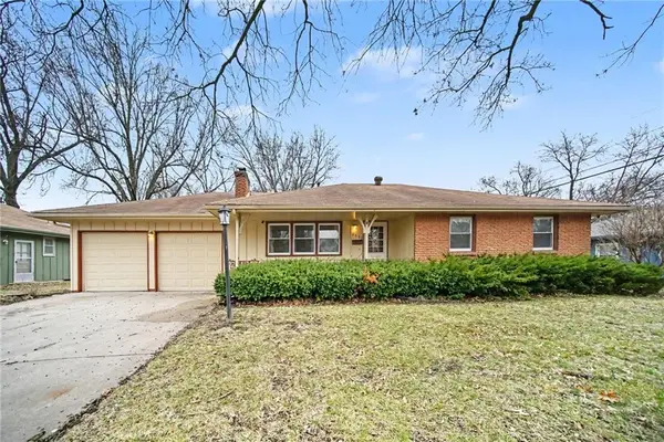 4933 S Grand Avenue, Independence, MO 64055