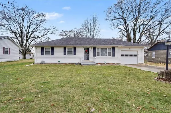 110 S Elm Street, Wellsville, KS 66092