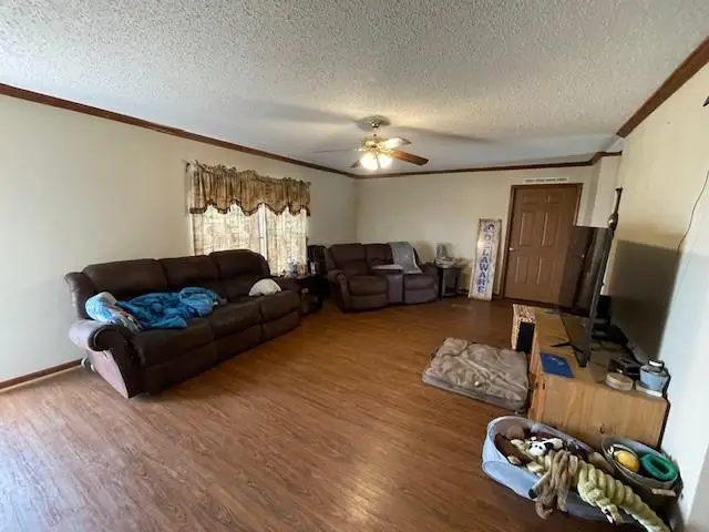 170 W 630th Avenue, Girard, KS 66743 - #2