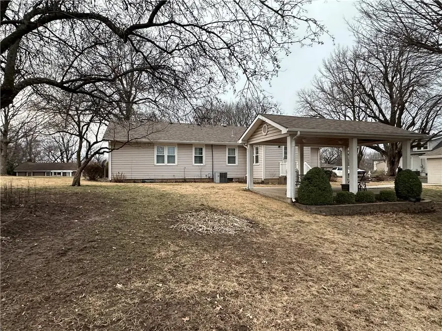 545 N 17th Street, Lexington, MO 64067 - #3