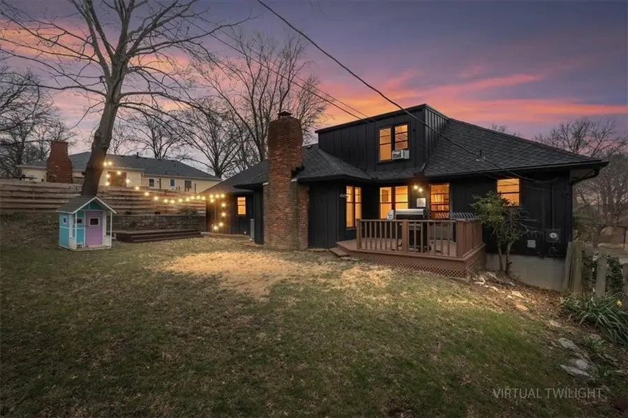 3012 NW 55th Street, Kansas City, MO 64152 - #3