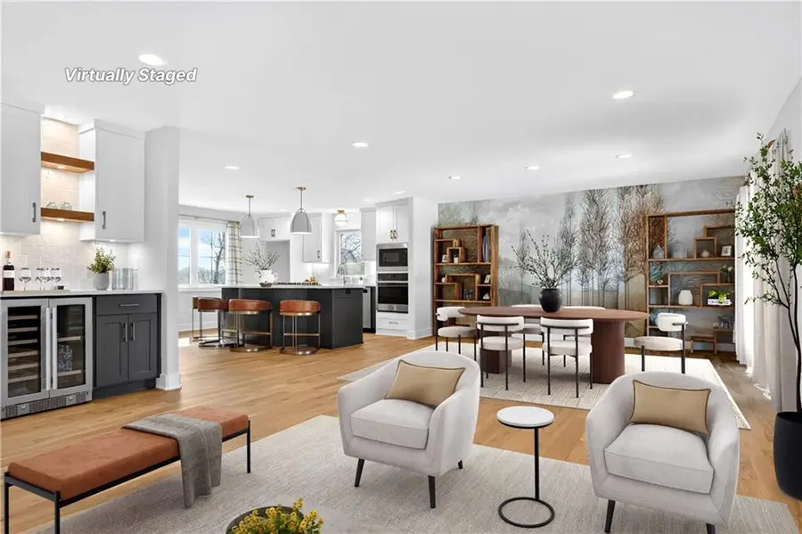 8206 NW Miami Street, Weatherby Lake, MO 64152 - #2