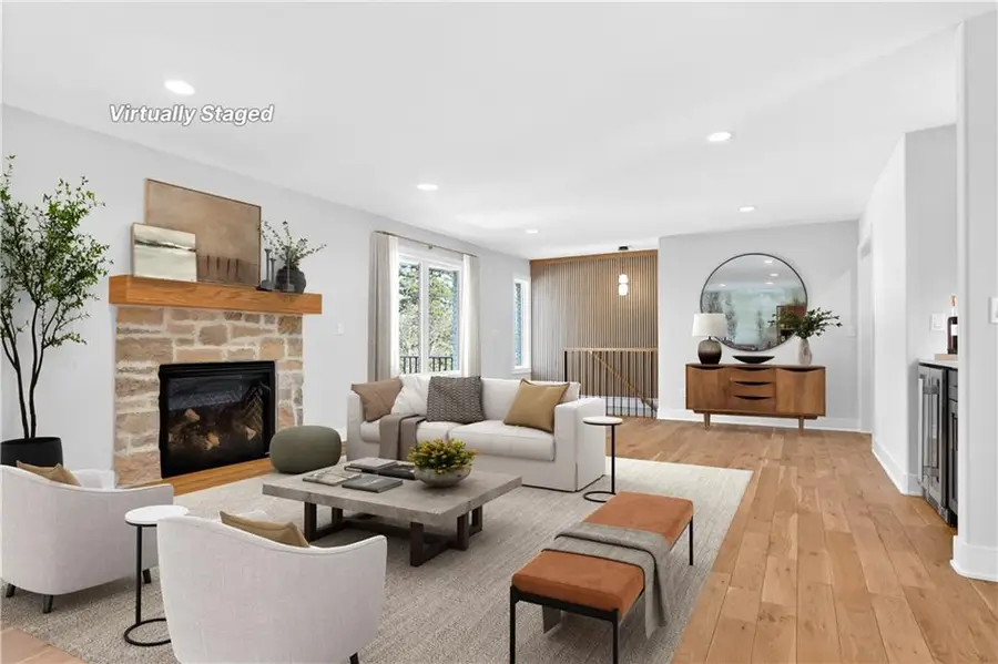 8206 NW Miami Street, Weatherby Lake, MO 64152 - #3