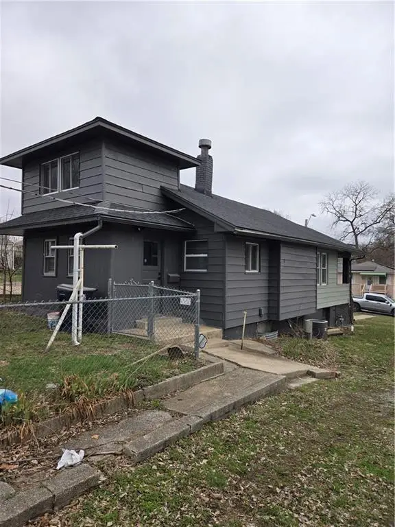4412 N Jackson Avenue, Kansas City, MO 64117 - #3