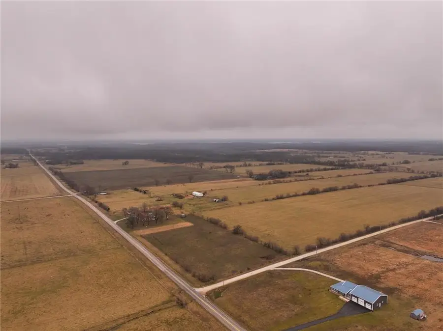 13100 E H Highway, Stockton, MO 65785 - #3